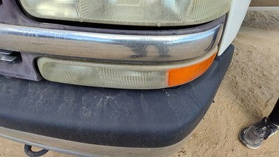 99-02 Silverado 1500 Driver Left Front Turn Signal Light Lamp Oem Fender Mounted