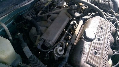 1997-2000 Ford Escort Upper Intake Manifold Assembly Plenum 2.0L Throttle Valve