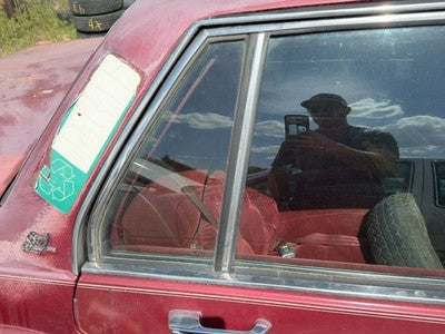 86-91 Olds 88 Passenger Right Rear Vent Window Back Door Glass With Frame Oem