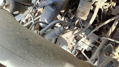 1996 Isuzu Npr Engine Oil Filter Housing Oem 4Bd2 3.9L
