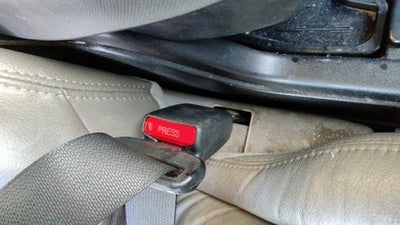 04 Mitsubishi Endeavor Passenger Right Front Seat Belt Buckle Oem 02q Sand Blast