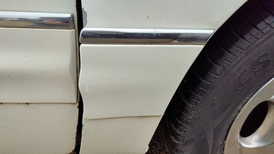 1997-2005 Buick Park Ave Passenger Right Moulding From Fender Oem Trim White 78u