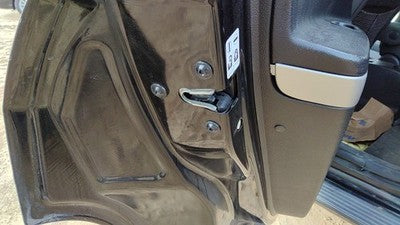2006-2011 Chevy Hhr Driver Left Rear Door Latch With Rods/Cables Oem Back
