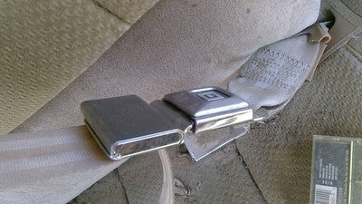 1985 Olds 88 Passenger Right Front Seat Belt Buckle Female Receiver Oem Tan