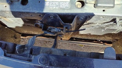 1997-2004 Buick Regal Hood Latch Assembly With Bracket Oem 15856715