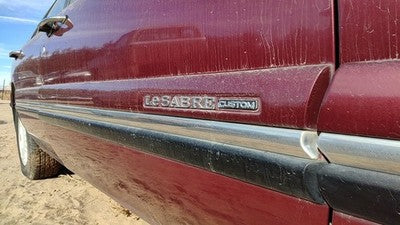 98 Buick Lesabre Passenger Right Front Moulding From Door Trim 51B Bordeaux Red