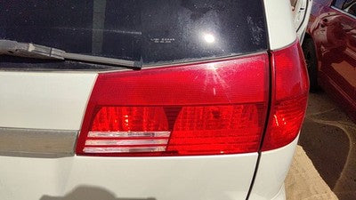 2004-2005 Toyota Sienna Passenger Right Inner Tail Light Brake Lamp Oem Rear
