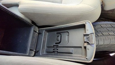 2013-2015 Nissan Rogue Center Console Lid Only Oem Arm Rest Fold Down Gray K