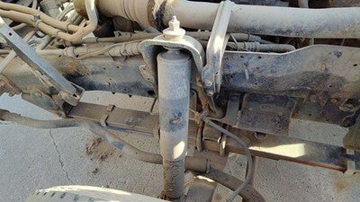 1996 Isuzu Npr Driver Left Upper Shock Mount Brace Bracket Oem 4Bd2 3.9L