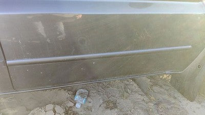 04-06 Endeavor Passenger Right Front Moulding From Door Trim C04 Mineral Beige