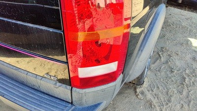 2005-2009 Land Rover Lr3 Passenger Right Tail Light Brake Lamp Oem Rear Cracked