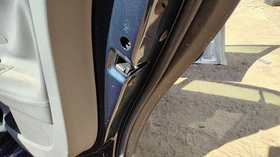 2005-2014 Vw Jetta Passenger Right Rear Door Latch With Rods/Cables Oem Back
