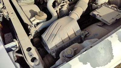 04-10 Crown Vic Complete Air Intake Cleaner Filter Box Housing With Tube 4.6L
