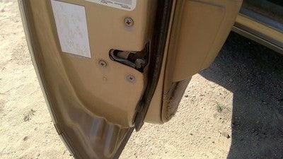 1985 Olds 88 Driver Left Front Door Latch With Rods/Cables Oem Assembly