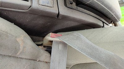 2001-2003 Nissan Maxima Driver Left Front Seat Belt Buckle Receiver Oem Tan