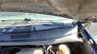 1999-2004 Jeep Grand Cherokee Driver Left Windshield Wiper Arm Oem Blade Lever