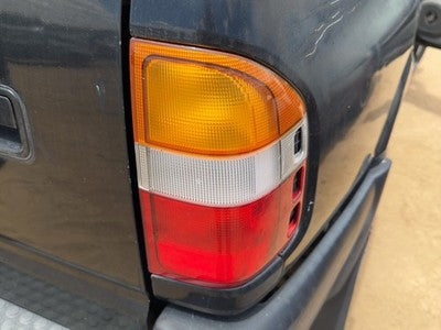 1998-2004 Isuzu Rodeo Passenger Right Tail Light Brake Lamp Oem Rear 5647813