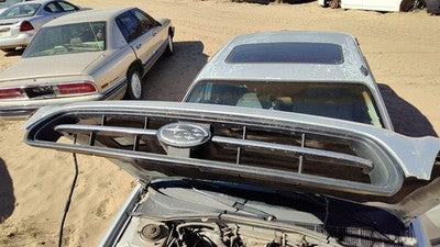 2000-2002 Subaru Legacy Front Grille Assembly Oem Silver 91121Ae010