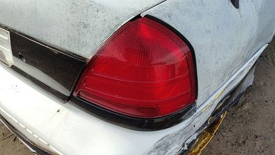 1999-2011 Ford Crown Vic Passenger Right Tail Light Brake Lamp Oem Rear