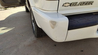 1998-2000 S10 Blazer Driver Left Rear Bumper End Cap Oem White 50U 12472169