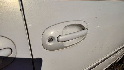 98 Town & Country Passenger Right Front Outside Door Handle Oem Pwp Golden White