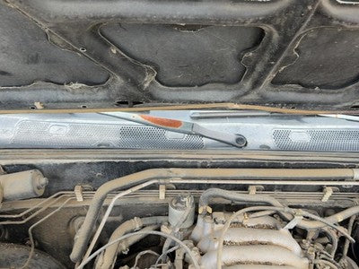 1998 Isuzu Rodeo Windshield Wiper Cowl Vent Trim Panel Oem Cover