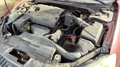 02-06 Altima Complete Air Intake Cleaner Filter Box Housing With Tube 2.5L