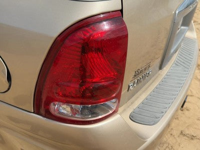 2004-2007 Buick Rainier Driver Left Tail Light Brake Lamp Oem Rear 15131580
