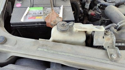 2000-2004 Nissan Xterra Coolant Reservoir Radiator Overflow Tank Bottle Oem
