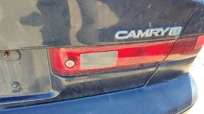 1997-1999 Toyota Camry Passenger Right Inner Tail Light Brake Lamp Oem Rear