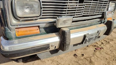 1984 Jeep Grand Wagoneer Filler Between Bumper And Grille Oem Header Panel
