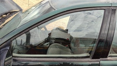 1996-1999 Saturn Sl1 Driver Left Front Side Window Door Glass Oem 21098675