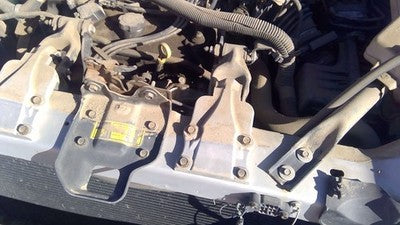 1997-2005 Chevy Venture Pair Of Upper Radiator Support Brackets Motor Mounts Oem
