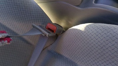 00-06 Stratus Passenger Right Front Seat Belt Buckle Female Receiver Tan L5