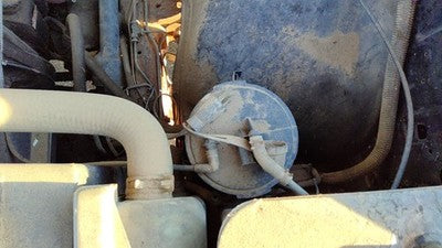 1987-1995 Gmc Sierra 2500 Fuel Vapor Canister Oem Charcoal Housing 17087115
