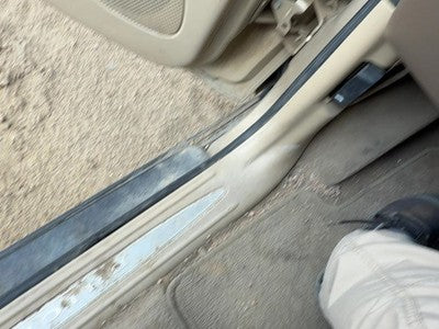 2004 Buick Rainier Driver Left Lower Kick Trim Panel Oem Tan 332