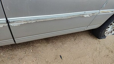 2000 Town & Country Driver Left Rear Moulding From Door Back Trim Strip Silver