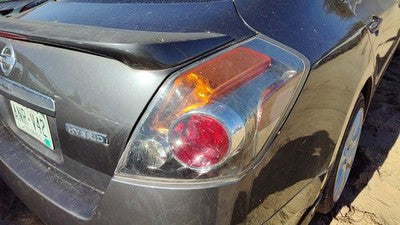 2007-2009 Nissan Altima Passenger Right Tail Light Brake Lamp Oem Rear 4 Door