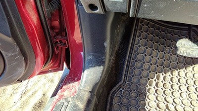 2004 Mitsubishi Outlander Driver Left Lower Kick Trim Panel Oem Black