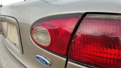 1995-1997 Ford Contour Passenger Right Inner Tail Light Brake Lamp Oem Rear