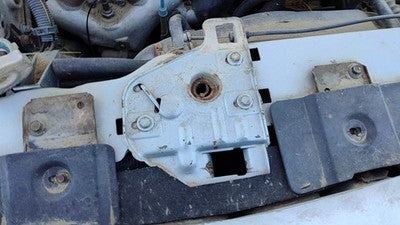 1982-1984 Oldsmobile Firenza Hood Latch Assembly With Bracket Oem 20718451