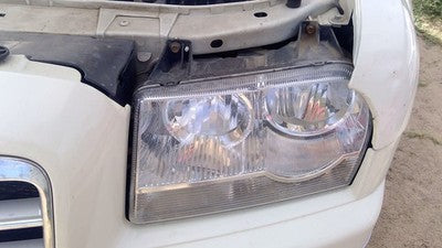2008-2010 Chrysler 300 Driver Left Head Light Oem Front Lamp With Bracket
