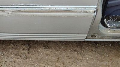 00 Town & Country Passenger Right Rear Moulding From Door Back Trim Strip Silver