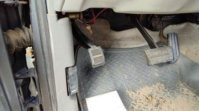 1999 Chevy Suburban Parking Brake Pedal Assembly Oem Complete Emergency Unit
