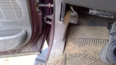 2006 F350 Super Duty Driver Left Lower Kick Trim Panel Oem Gray