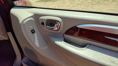 06-07 Town Country Passenger Right Front Door Trim Panel With Switches Khaki J1