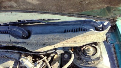 2000 Ford Taurus Windshield Wiper Cowl Vent Trim Panel Oem Cover