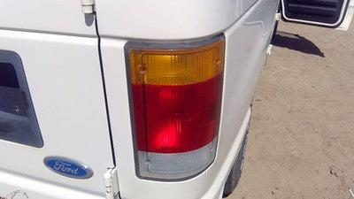 1992-2004 Ford Van E150 Passenger Right Tail Light Oem Brake Lamp Rear