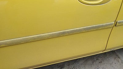 2000-2005 Dodge Neon Driver Left Front Moulding From Door Oem Trim Strip Yellow