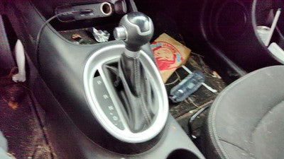 17-19 Kia Soul Floor Shifter Lever Assembly Shift Unit Automatic Transmission